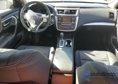 2016 Nissan Altima 2.5 из США, поврежденный, VIN 1N4AL3AP9GN384551